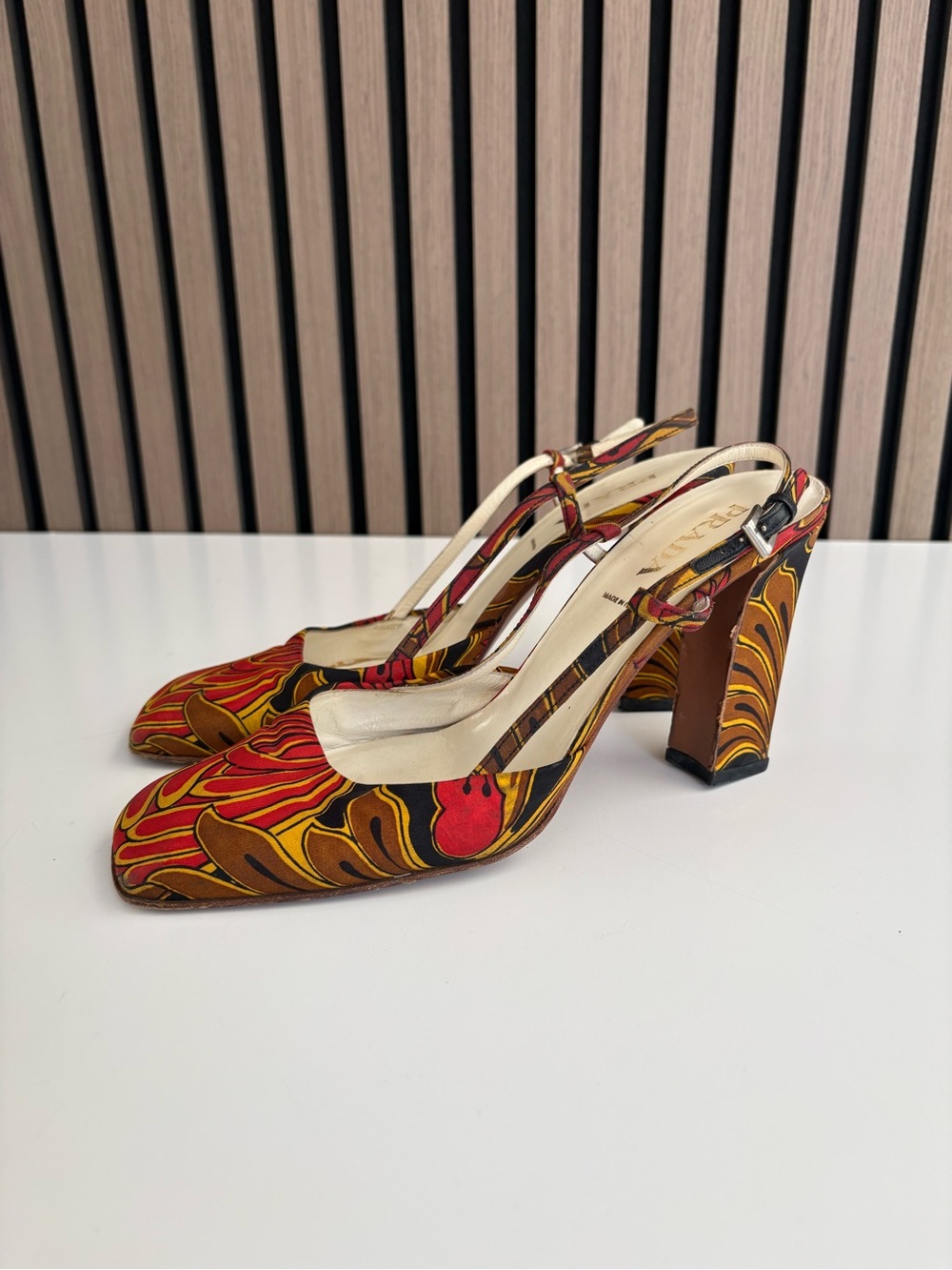 Auth VTG 90’s PRADA Heels - Picture 3 of 9
